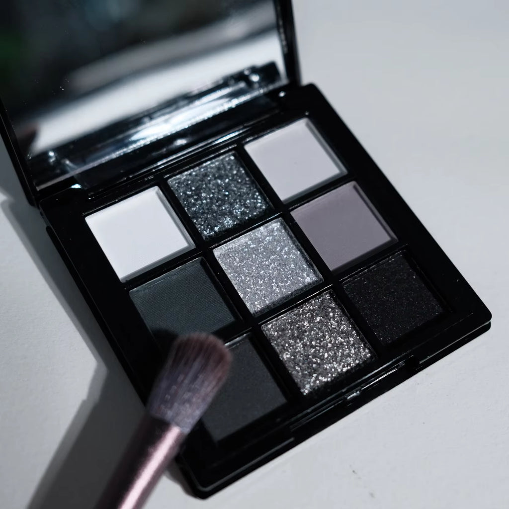 9-Shade Eyeshadow Palette: Black Swan, Smoky, Dark Black, Eyeshadow
